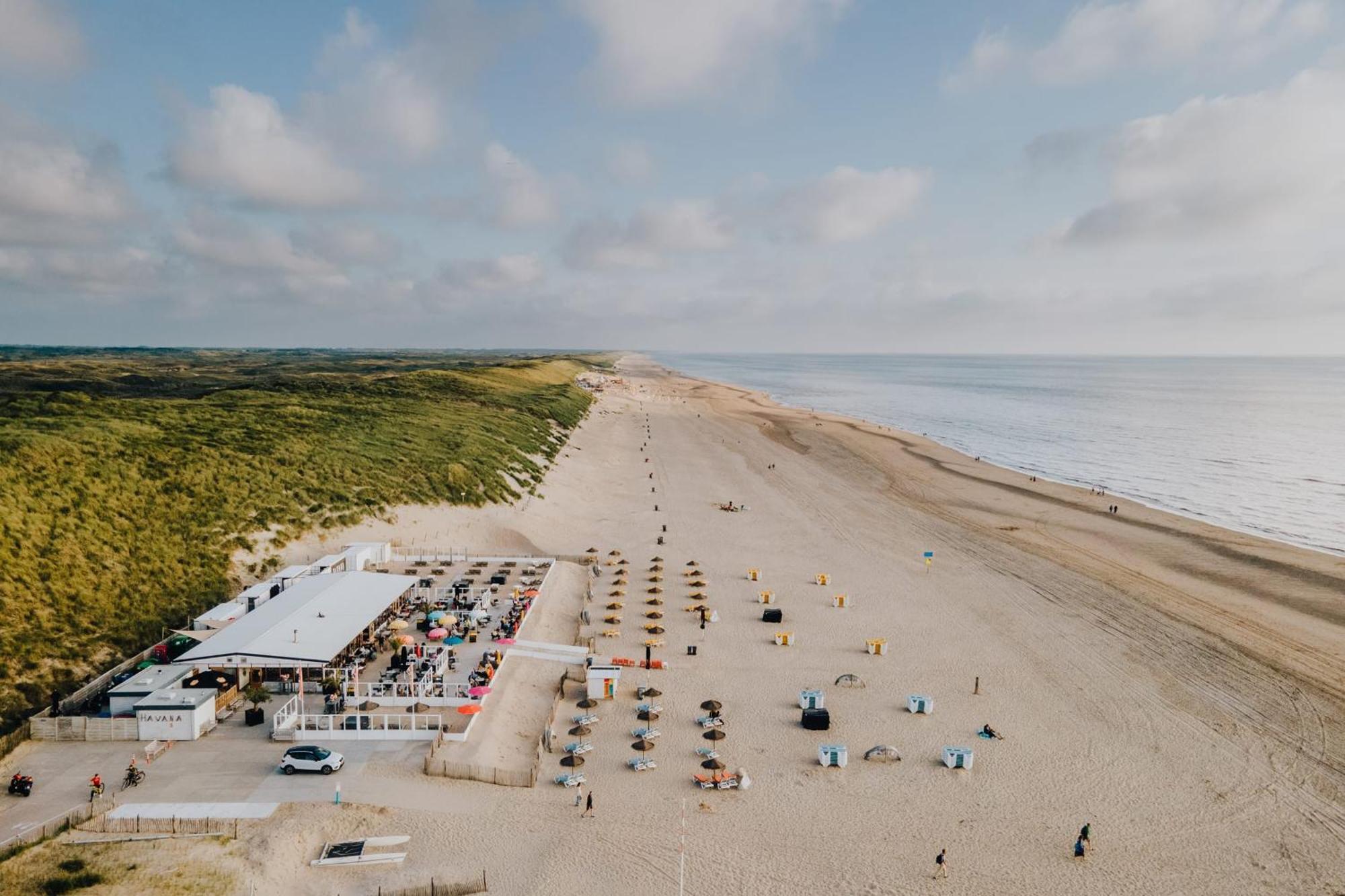 View With A Room Zandvoort With Private Parking Bagian luar foto