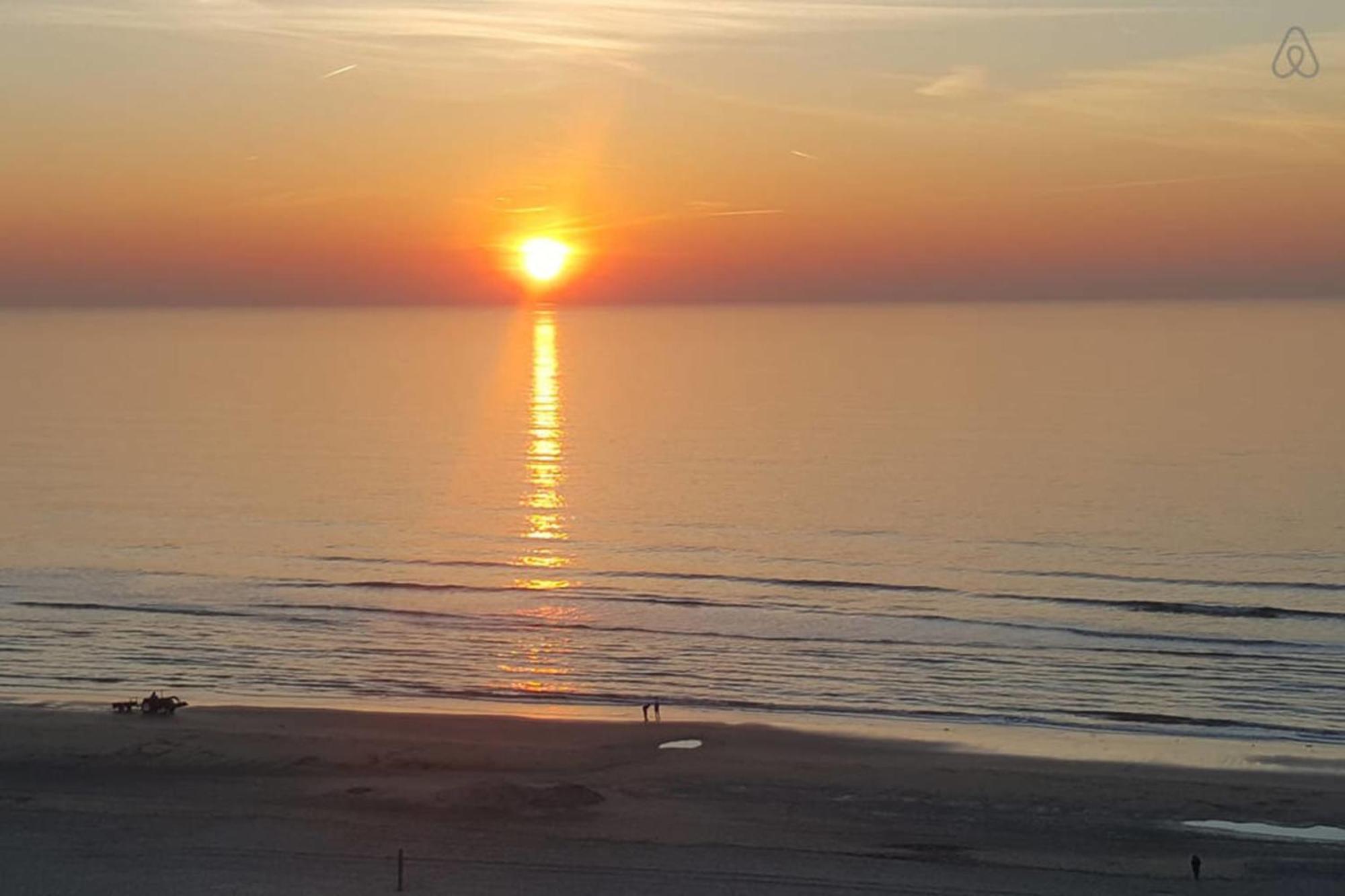 View With A Room Zandvoort With Private Parking Bagian luar foto