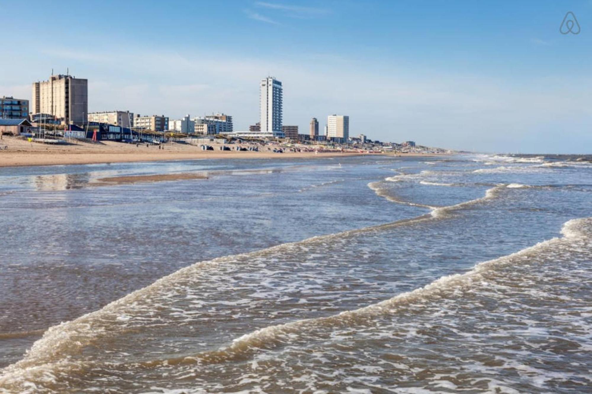 View With A Room Zandvoort With Private Parking Bagian luar foto