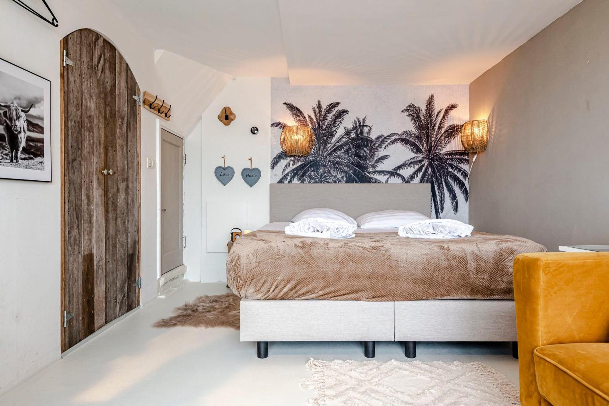 View With A Room Zandvoort With Private Parking Bagian luar foto